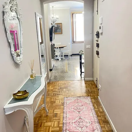 Madame Ricasoli 5 Min From The Apartman *